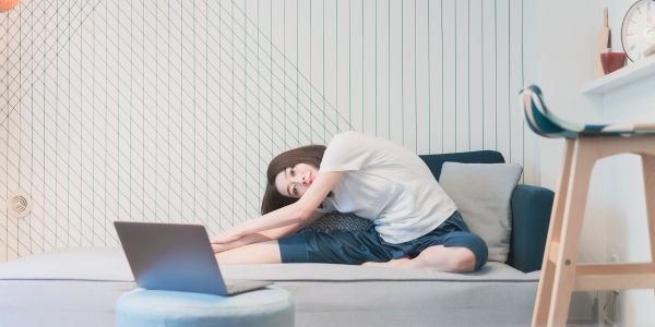 体幹を目覚めさせる「船のポーズ」
